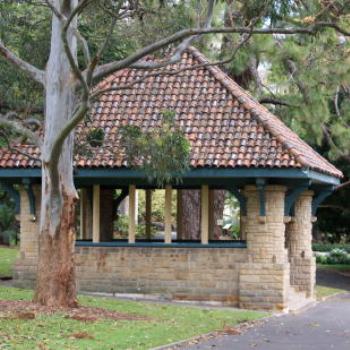 <b>2146 Maiden Memorial Pavilion, Joseph Henry Maiden, (1859-1925), botanist and public servant, Sydney Botanic Gardens, Oct'09, Kate/Sydney </b> <b>2146 Maiden Memorial Pavilion, Joseph Henry Maiden, (1859-1925), botanist and public servant, Sydney Botanic Gardens, Oct'09, Kate/Sydney </b>