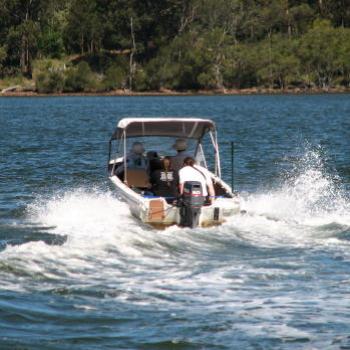 <b>1628 bit choppy today, Hawkesbury R, 21st Dec'08 Kate/Sydney</b>