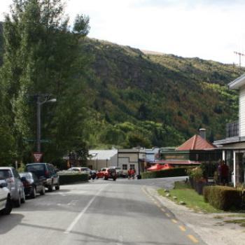 <b>4665 view to the Bakery & the main street, Arrowtown, Arrowtown near Queenstown, Sth Is NZ, 21st Mar'10, Kate/Sydney </b> <b>4665 view to the Bakery & the main street, Arrowtown, Arrowtown near Queenstown, Sth Is NZ, 21st Mar'10, Kate/Sydney </b>