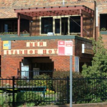 <b>2018 New Ivanhoe Hotel, Blackheath. Driving home from Dubbo, 8th May, 2009, Kate/Sydney</b> <b>2018 New Ivanhoe Hotel, Blackheath. Driving home from Dubbo, 8th May, 2009, Kate/Sydney</b>