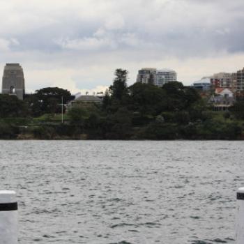 <b>2498 Admirality House, Kirribilli House from Fort Denison, Sydney Harbour, Island Hopping adventure, 11th Oct'09, Kate/Sydney</b> <b>2498 Admirality House, Kirribilli House from Fort Denison, Sydney Harbour, Island Hopping adventure, 11th Oct'09, Kate/Sydney</b>