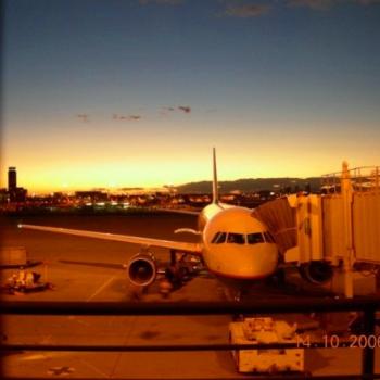 <b>Evening at Phoenix Airport - Keyan Bowes</b>