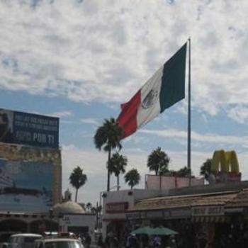 <b> Mexico.Flag and Clouds.</b>