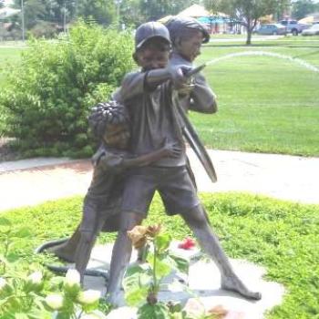<b>Water Fight Sculpture / Independence Kansas   Sue/OK</b>